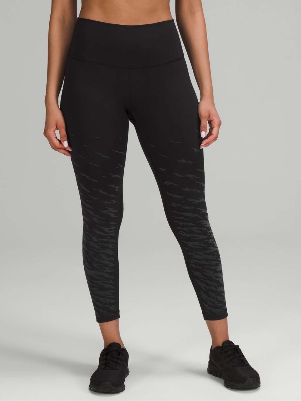 Lululemon Lunar New Year Wunder Under High-Rise Tight 25" Black - Size 6